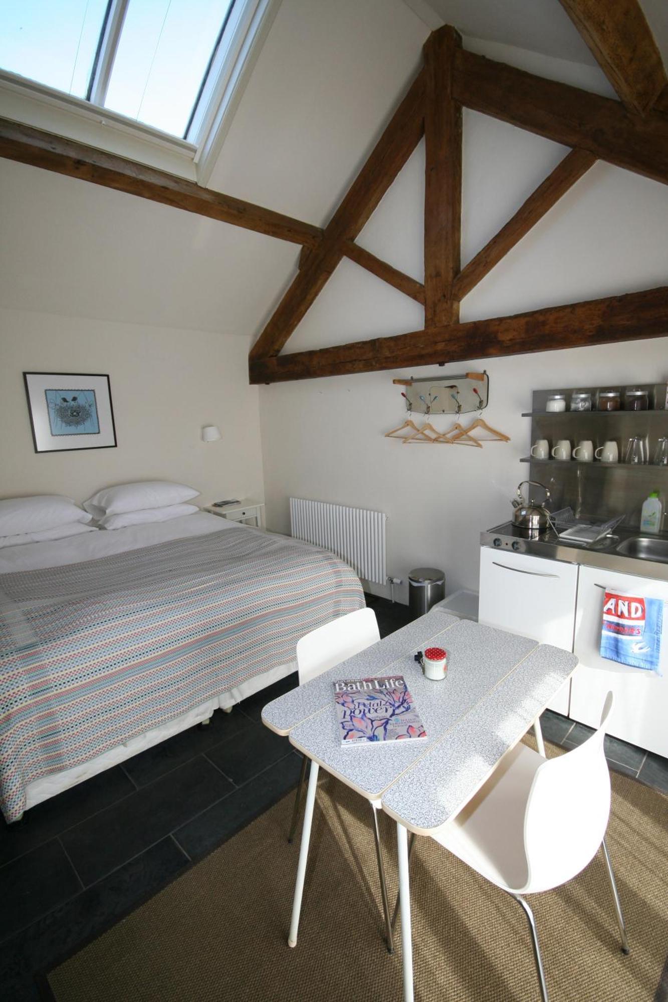 Maison d'hôtes T'S At Lower Rudloe Farm à Corsham Extérieur photo